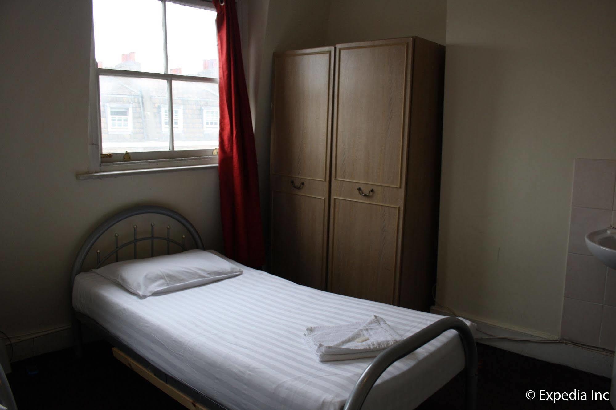Daisy Hotel London Luaran gambar