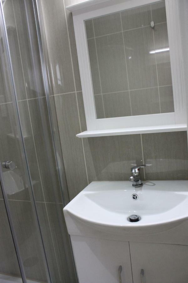 Daisy Hotel London Luaran gambar